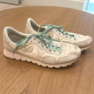 Nike sneakers, cream with teal laces (size 10.5 men’s)